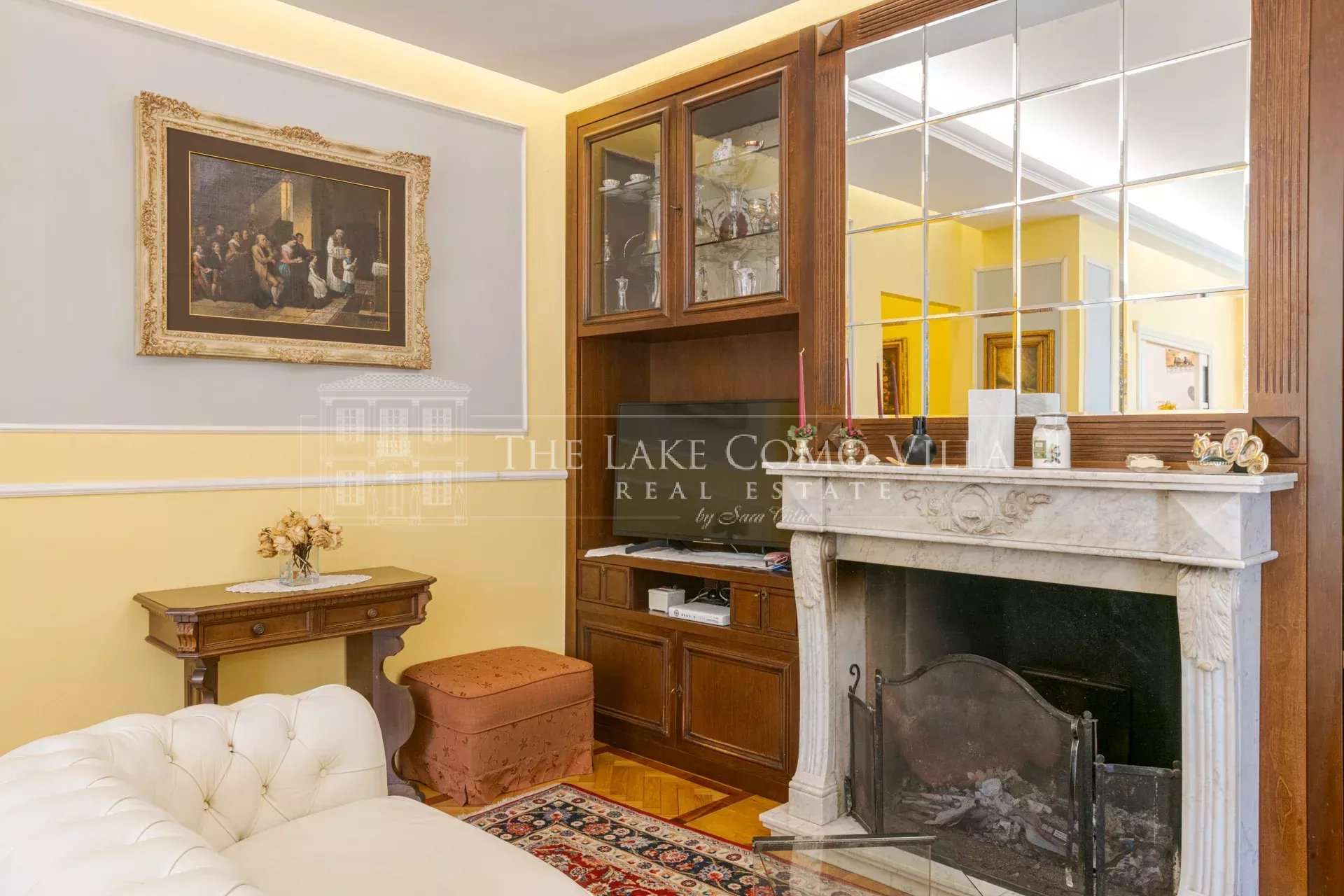 Carate Urio Spectacular Lake View Compound