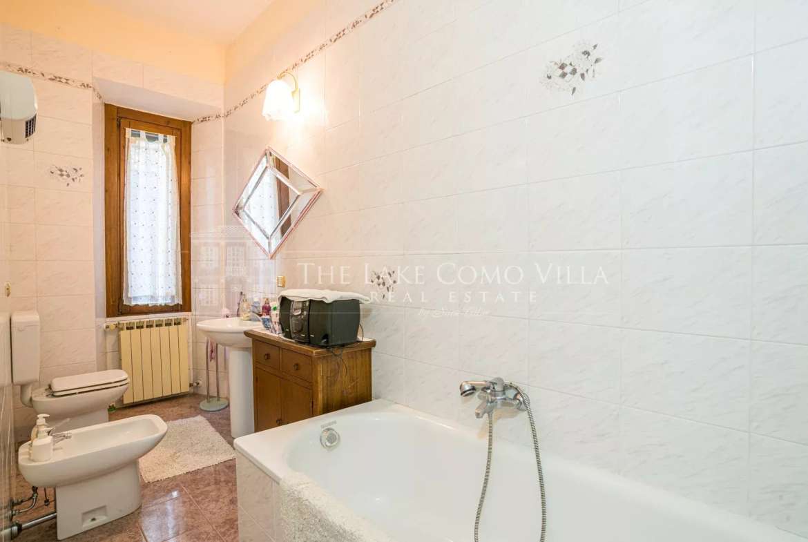 Carate Urio Charming Villa