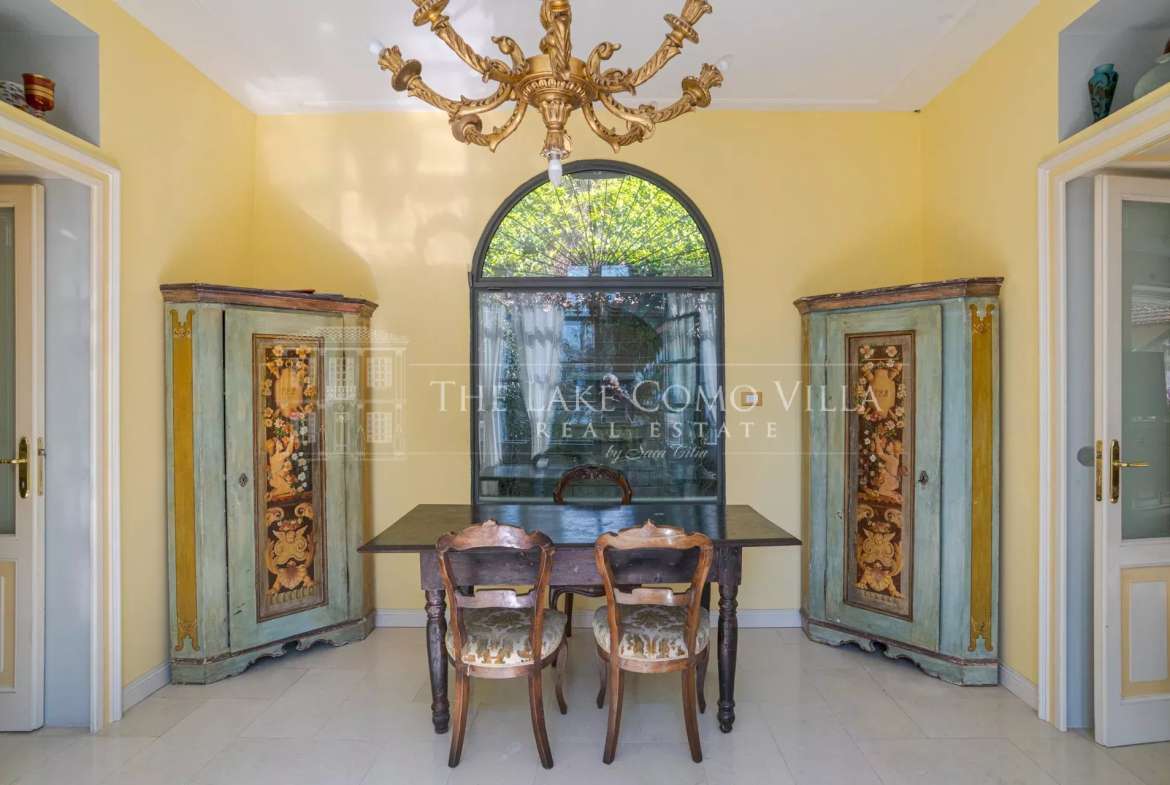 Carate Urio Spectacular Lake View Compound