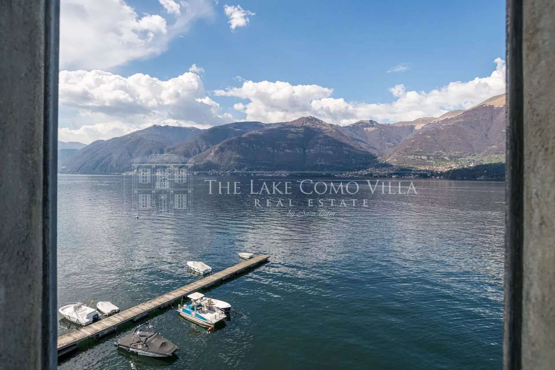 5027bd696cbd985e185cd9e54e4403e4_4c3ad6ac74_1920-original Lezzeno – Entire Building Pieds Dans L’Eau