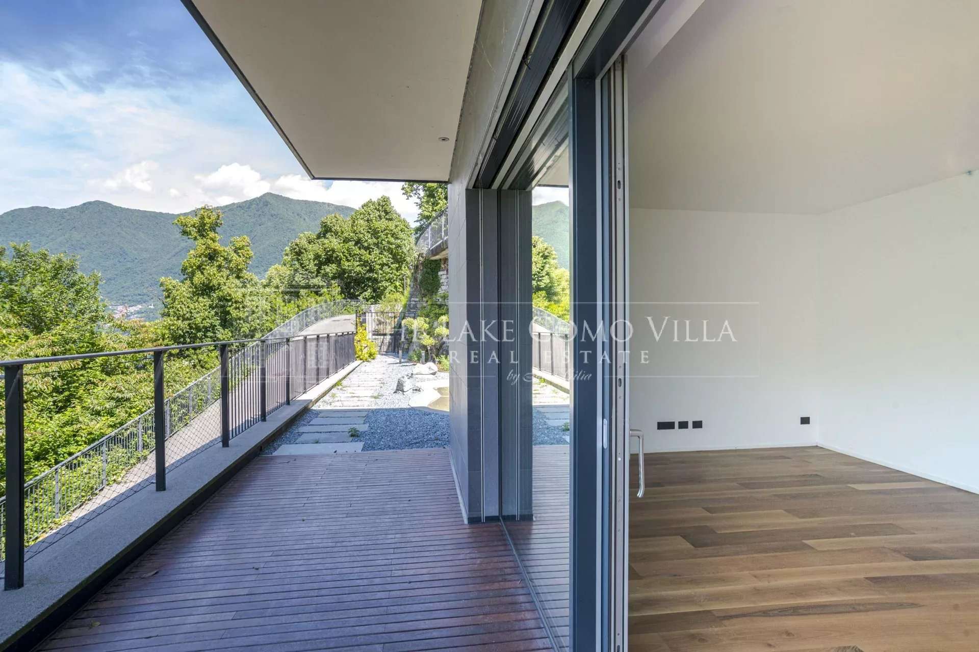 56f36c6dc4851cbe294739d6e5c6bbf9_61250db7bc_1920-original Torno-Modern Villa with Lake View and Private Pool