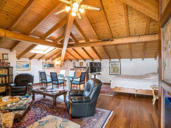 Carate Urio Charming Villa