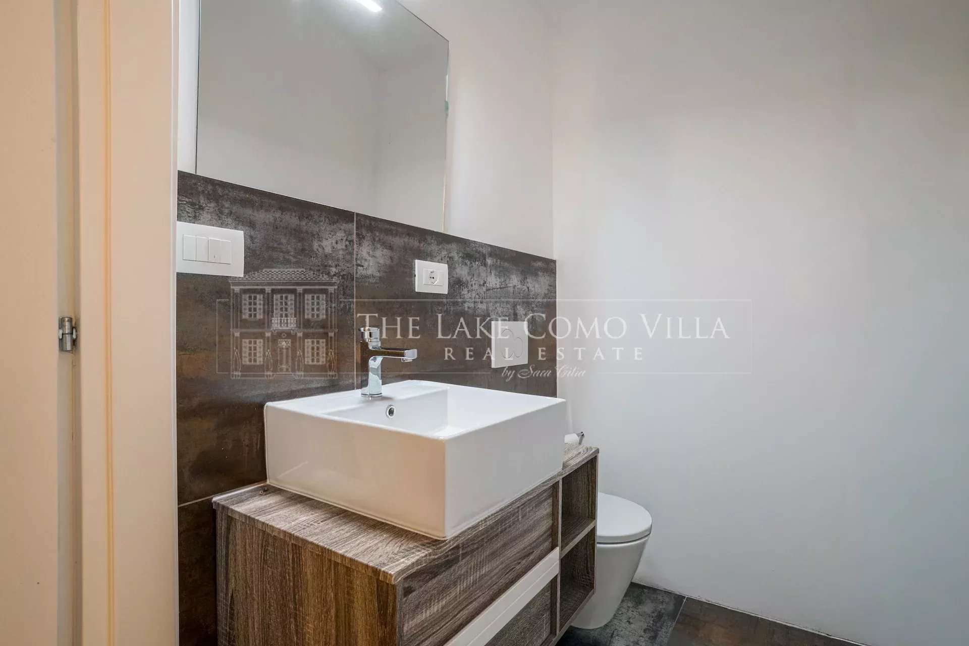 63889db8cab24e27285d51bbd076f7b8_17656746b0_1920-original Menaggio – Palazzo Leoni Deluxe Apartment