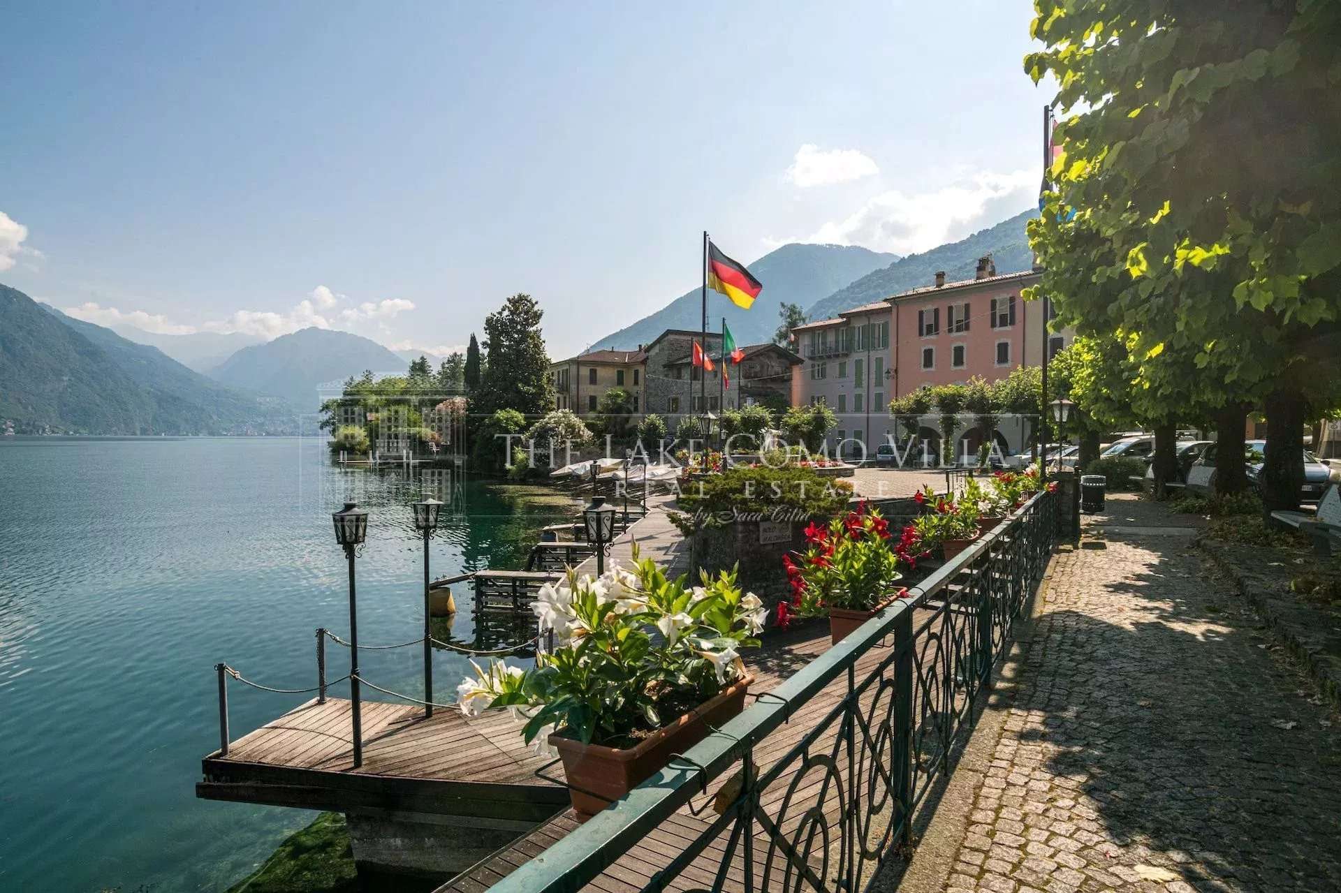 68c936796ab46ae5da45c118cc1ca08f_78f8a0f825_1920-original Osteno Lakeshore Apartment With Panoramic Lake Views & Terrace