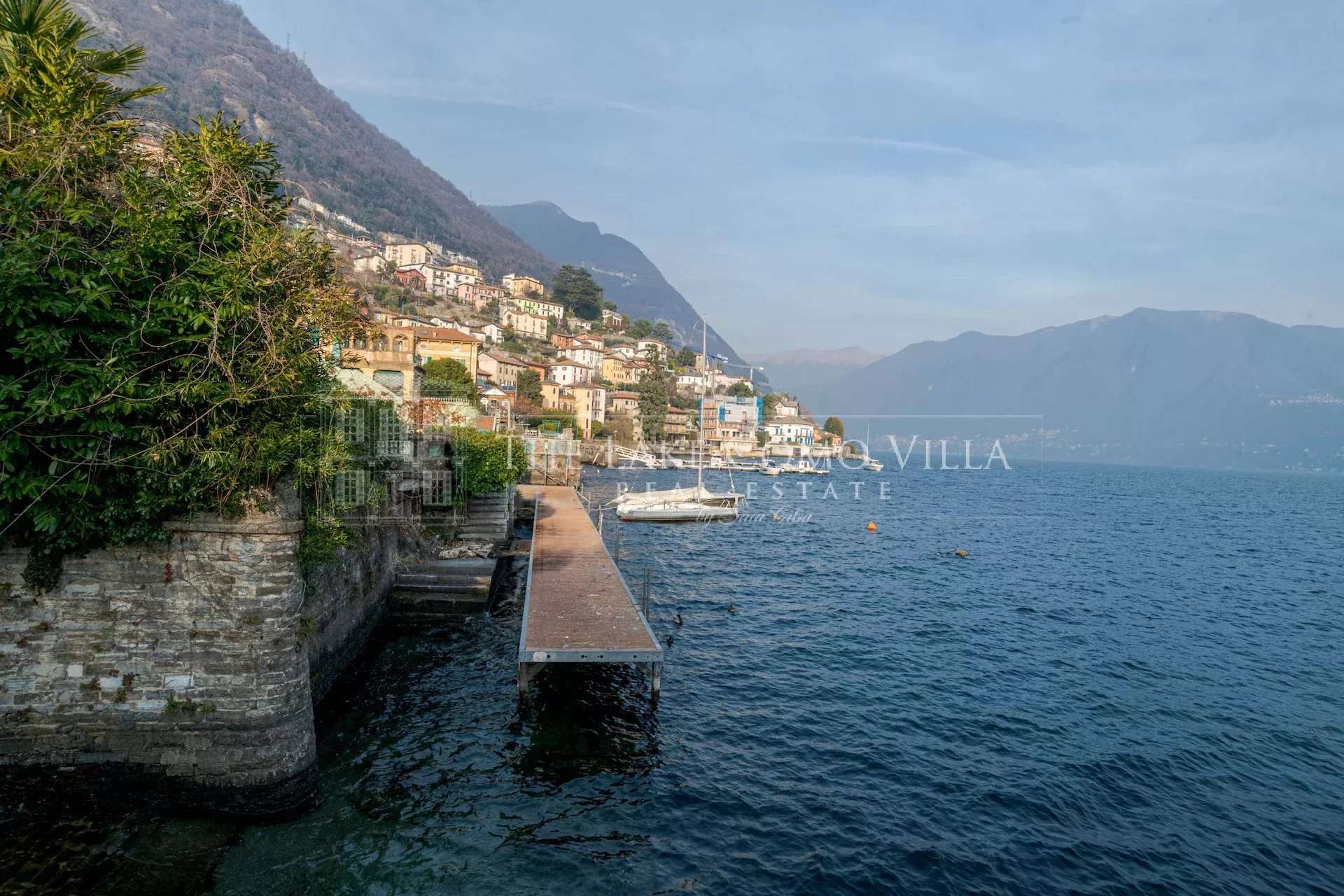 6bc7564fde6fa6844a4fb0c6e7e0ac69_9d90fc6aba_1920-original Fully Renovated Loft with Outdoor Area in Moltrasio – Ideal for Short-Term Rentals or Primary Residence