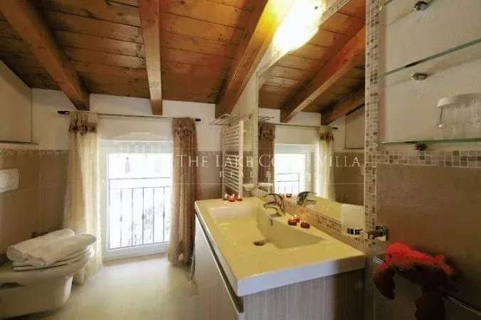 San Siro – Mastena – Elegant Duplex Apartment with Lake View