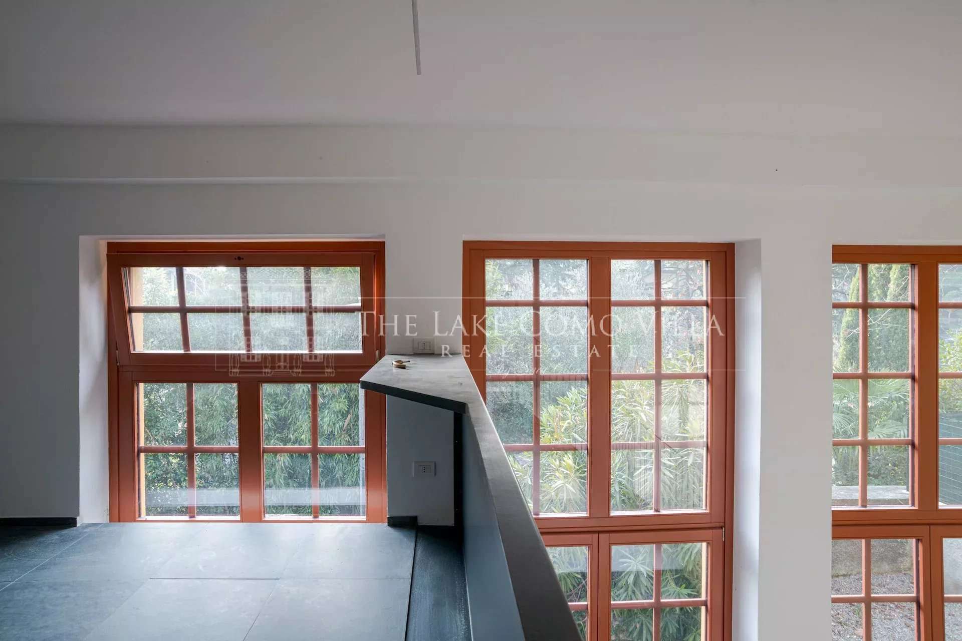 871d0a53fff2804591c0784965d1578b_8859793e3d_1920-original Fully Renovated Loft with Outdoor Area in Moltrasio – Ideal for Short-Term Rentals or Primary Residence