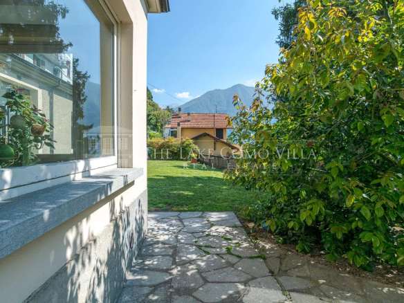 Carate Urio Spectacular Lake View Compound