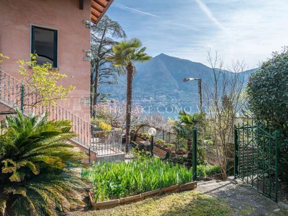 Carate Urio Charming Villa