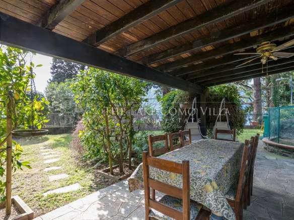 Carate Urio Charming Villa