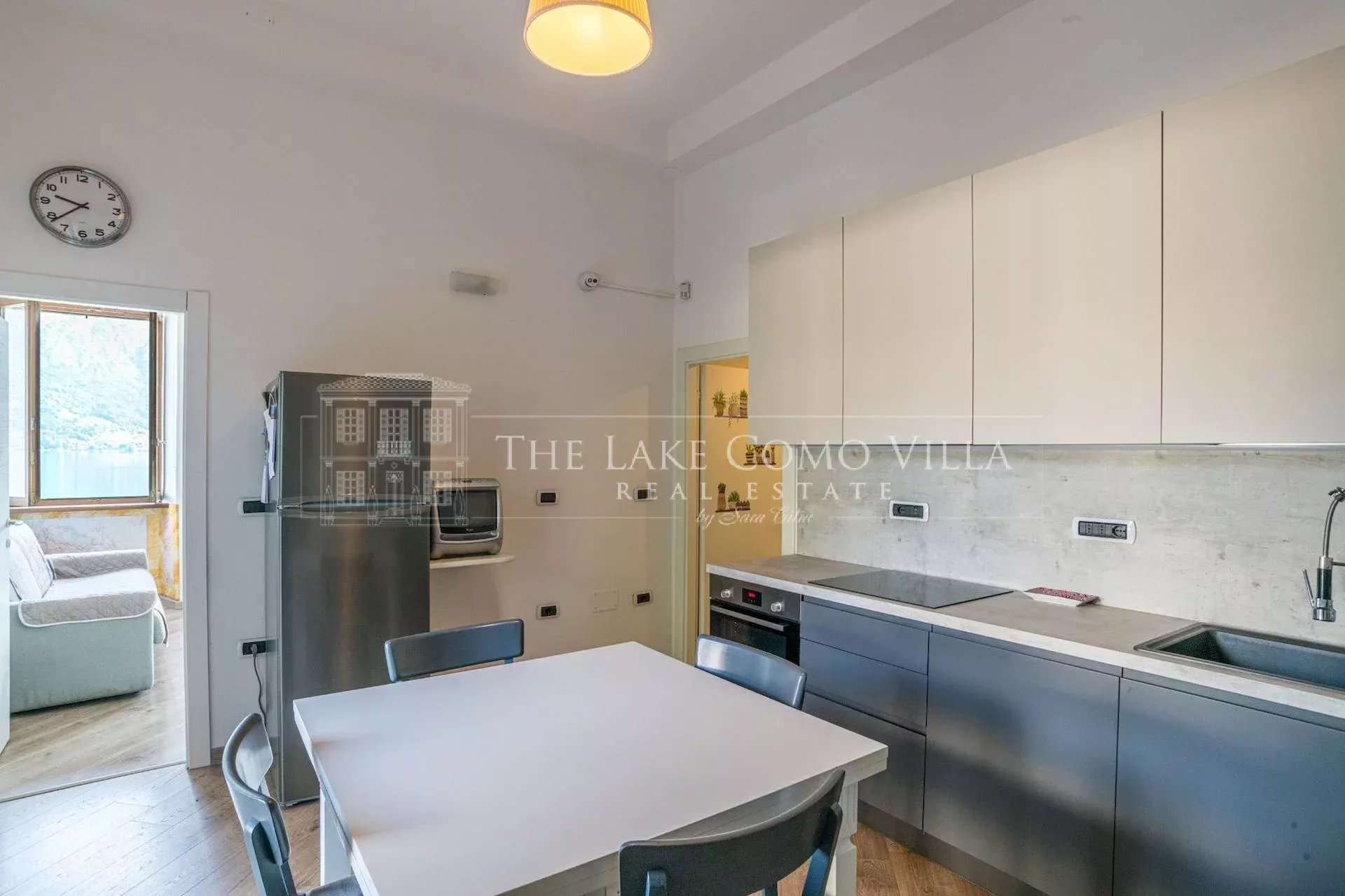 b3fe1b193949c78cb0ba79f4c4d42c32_b32c944910_1920-original Osteno Lakeshore Apartment With Panoramic Lake Views & Terrace
