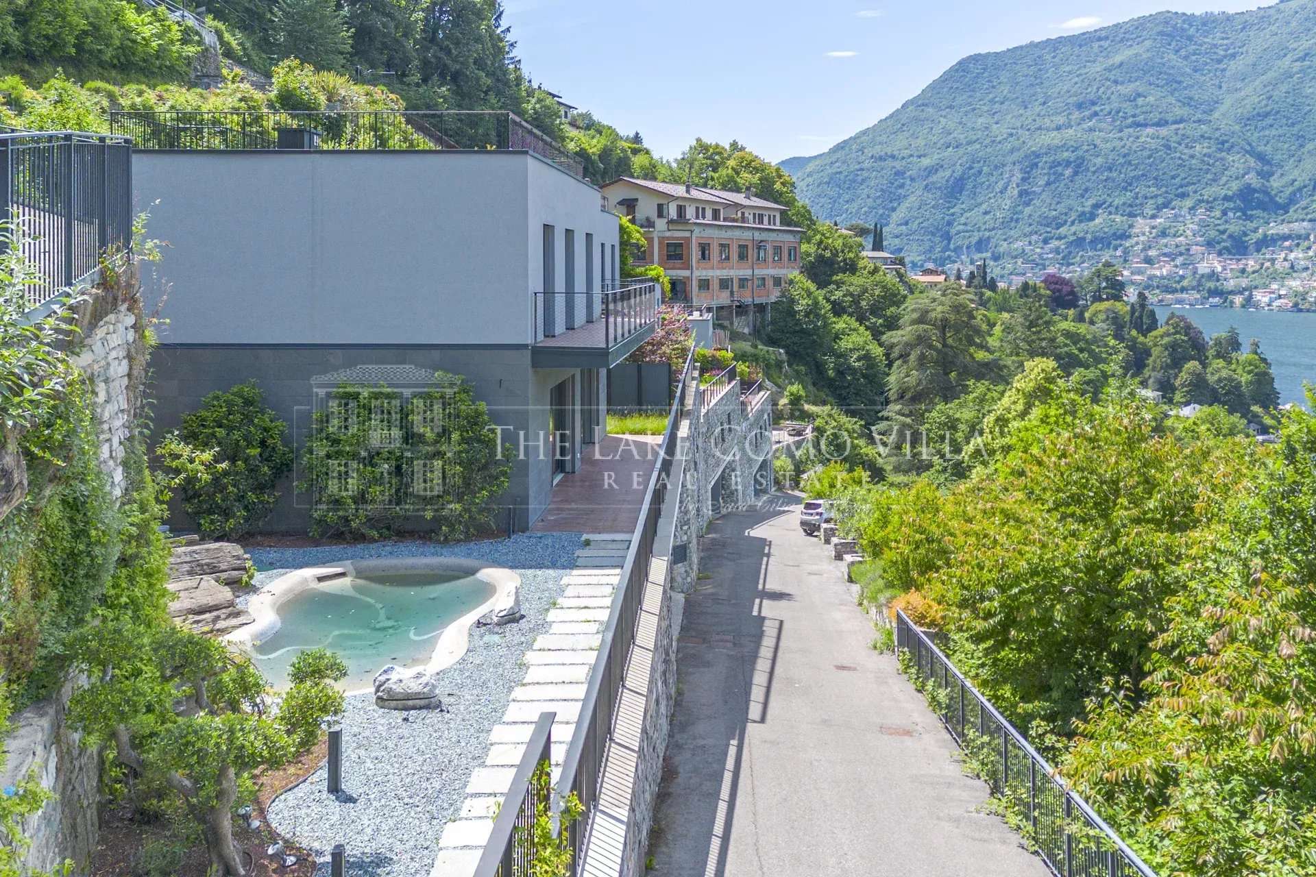 baaf6948da7cb34c8972106a9a783679_1863ef64fc_1920-original Torno-Modern Villa with Lake View and Private Pool