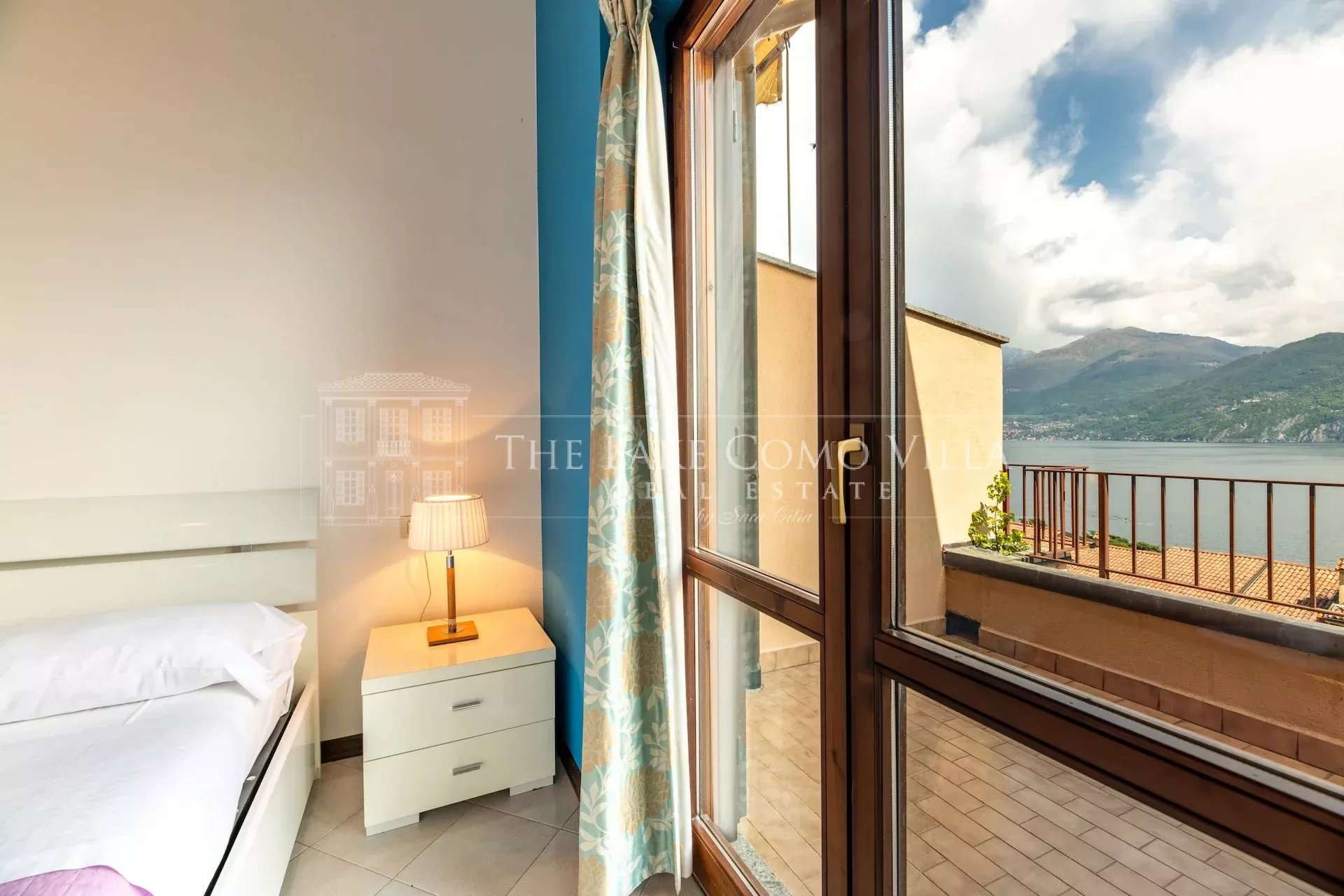 c078f0e11cf9315ace60c53d5f3cba1e_a4a23164fa_1920-original Menaggio – Noa and Stella’s Balcony Apartment with Lake View