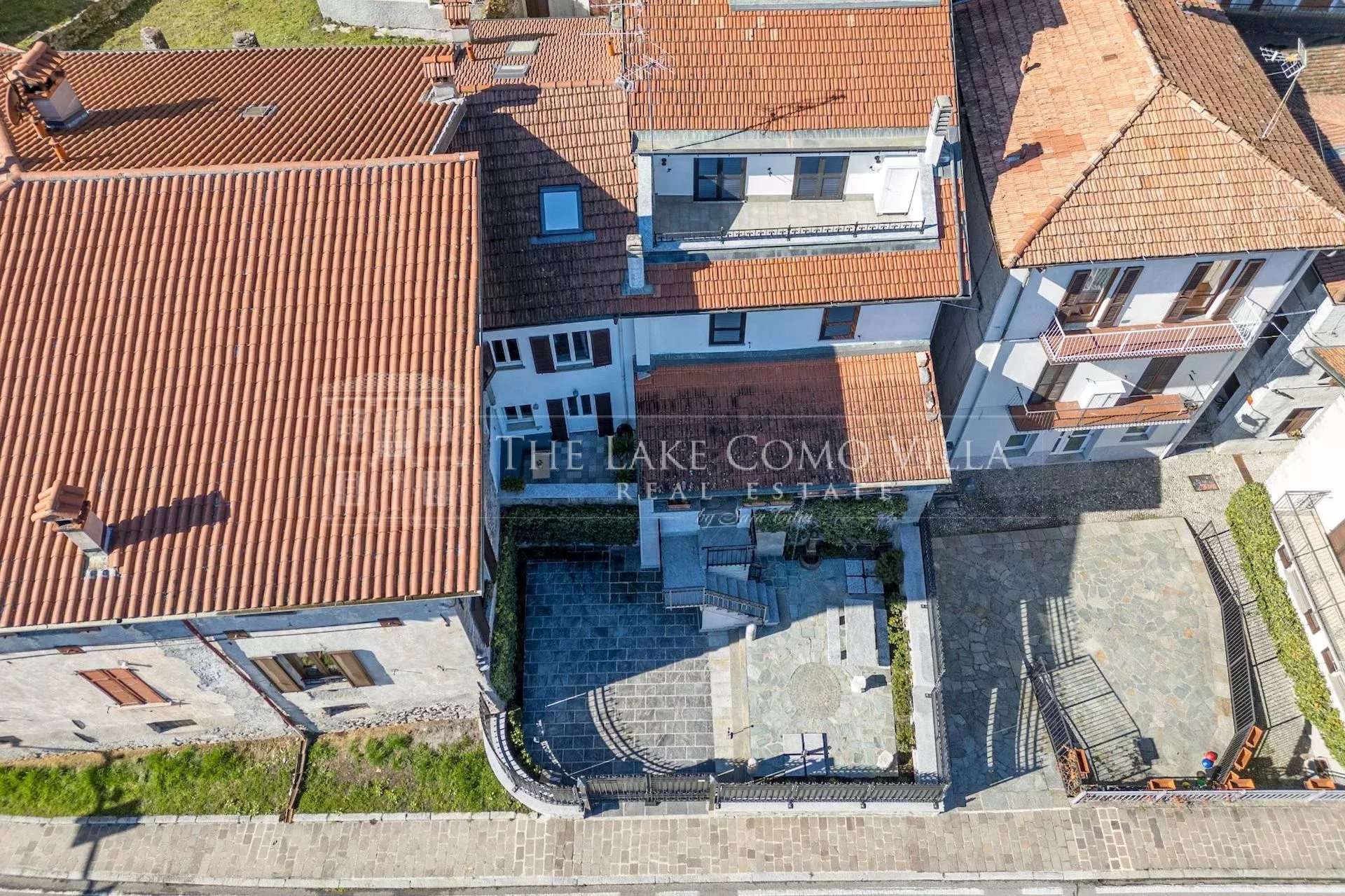 cf0070d1bd41f2aba78bddf2eecc6c24_4f5fd1f5f4_1920-original Menaggio – Nobiallo Historic Lake View Home Fully Renovated With Terrace