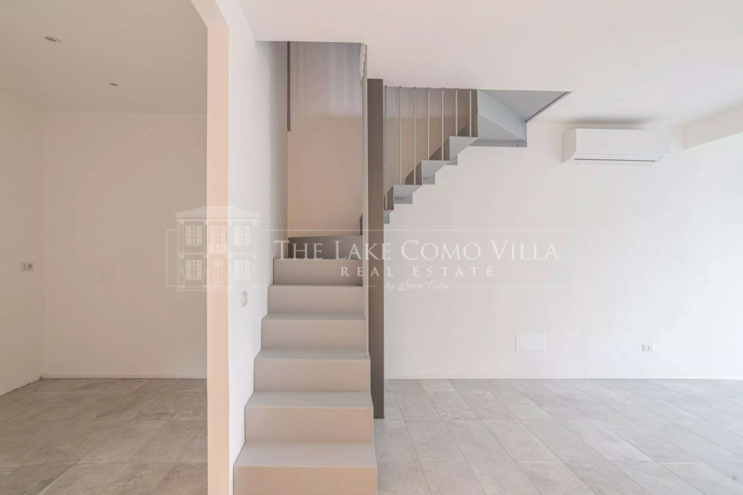 d86b5d5bef69f65df7a22665b269a60e_7aab5cc3df_4096-original Menaggio Apartment