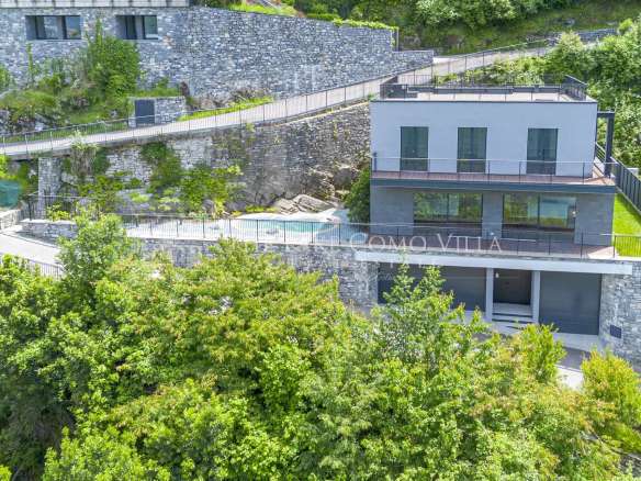 Torno-Modern Villa with Lake View and Private Pool