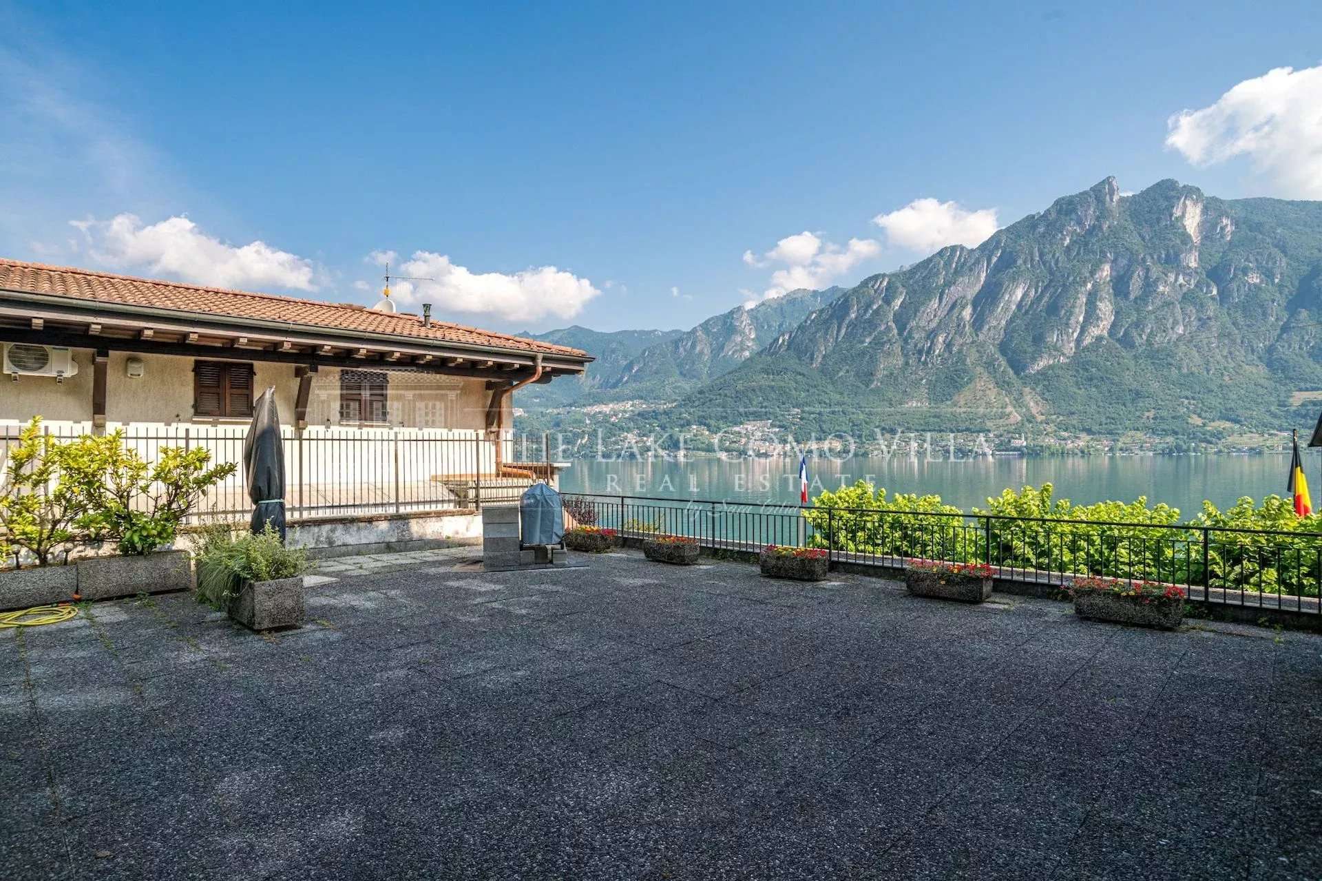 ed30e35782ea6f91196d69471a2e8797_64e6d2257f_1920-original Osteno Lakeshore Apartment With Panoramic Lake Views & Terrace