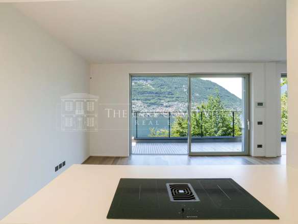 Torno-Modern Villa with Lake View and Private Pool
