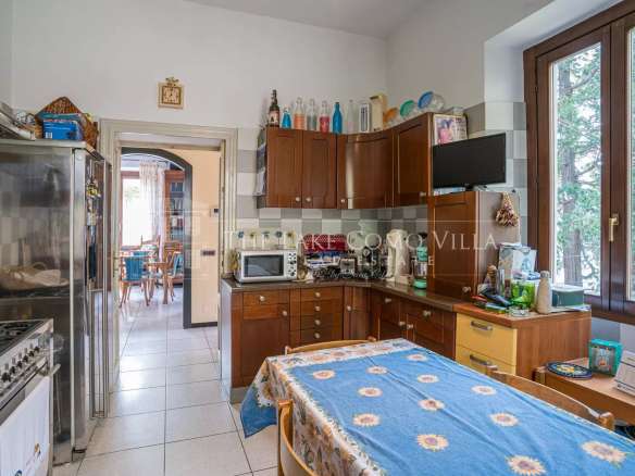 Carate Urio Charming Villa