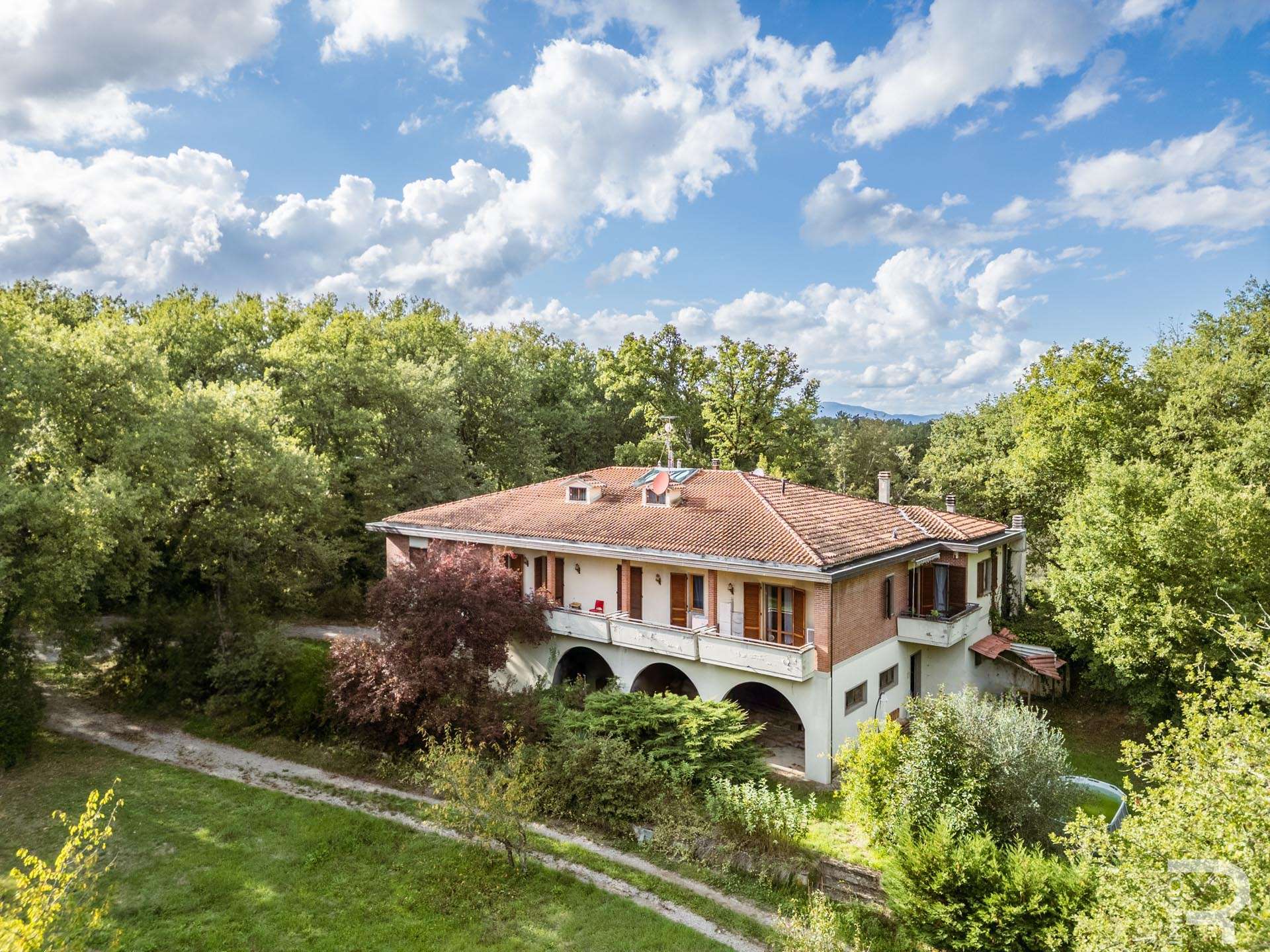 01_91LBO94 Farmhouse/Rustico – Montevarchi