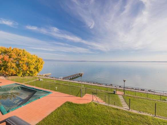 Three Room Apartment – Padenghe sul Garda