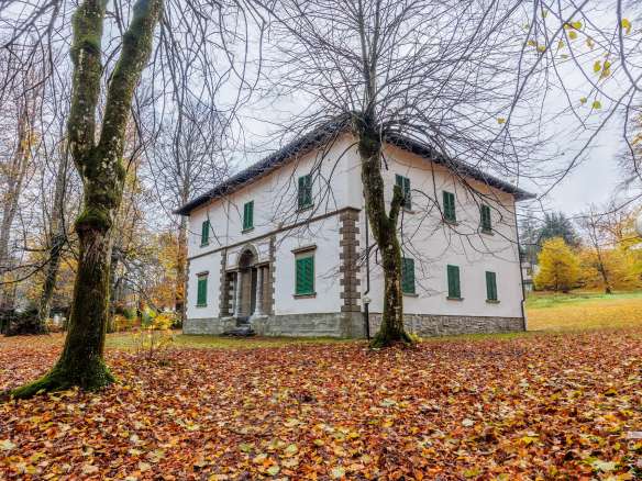 Villa – Vernio