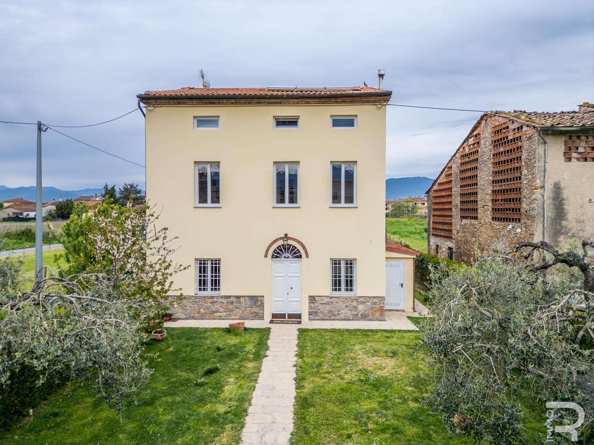 01_vparQd6 Villa – Capannori