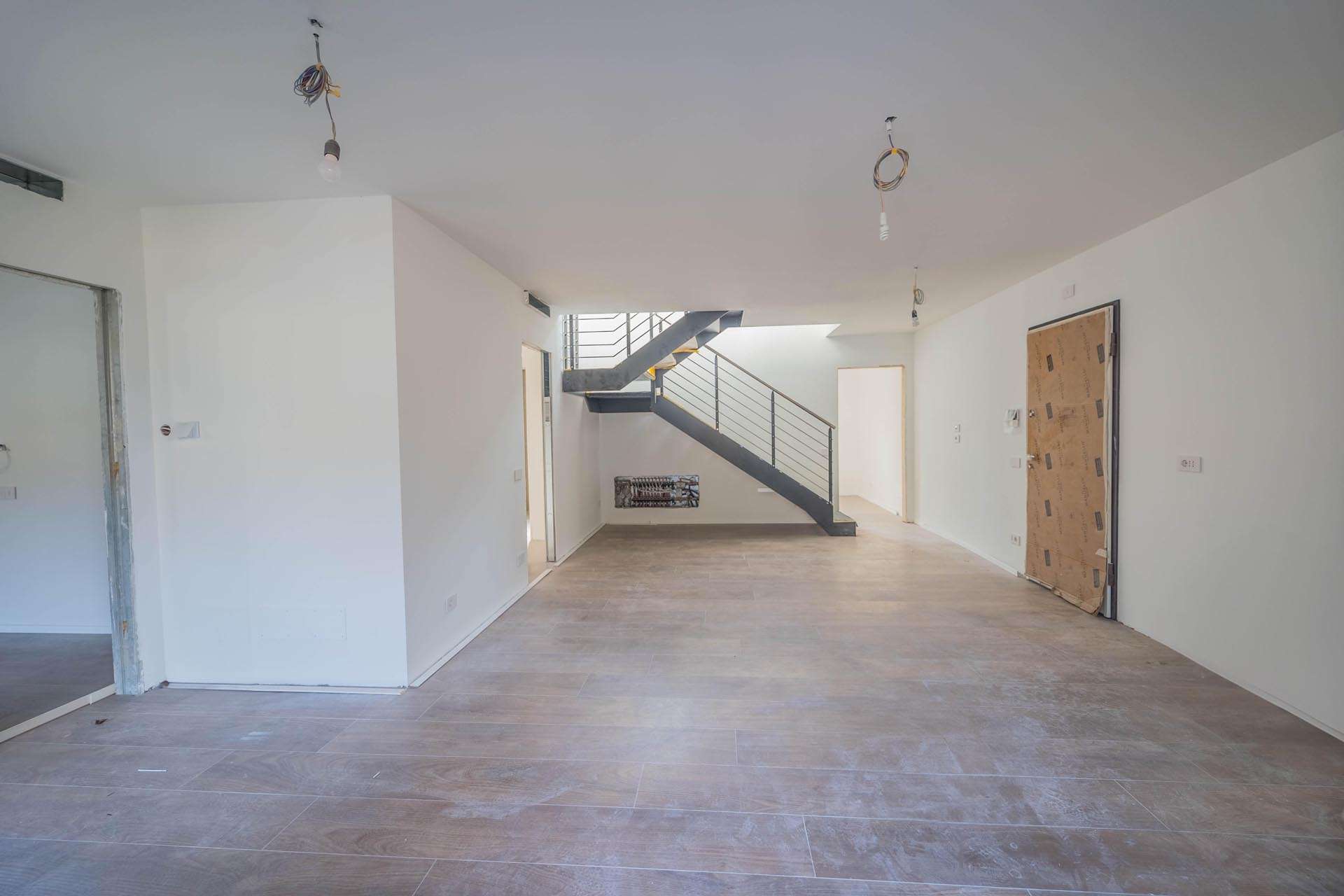 02_vchkH6O Four Room Apartment – Bolzano-Aslago/Oltrisarco