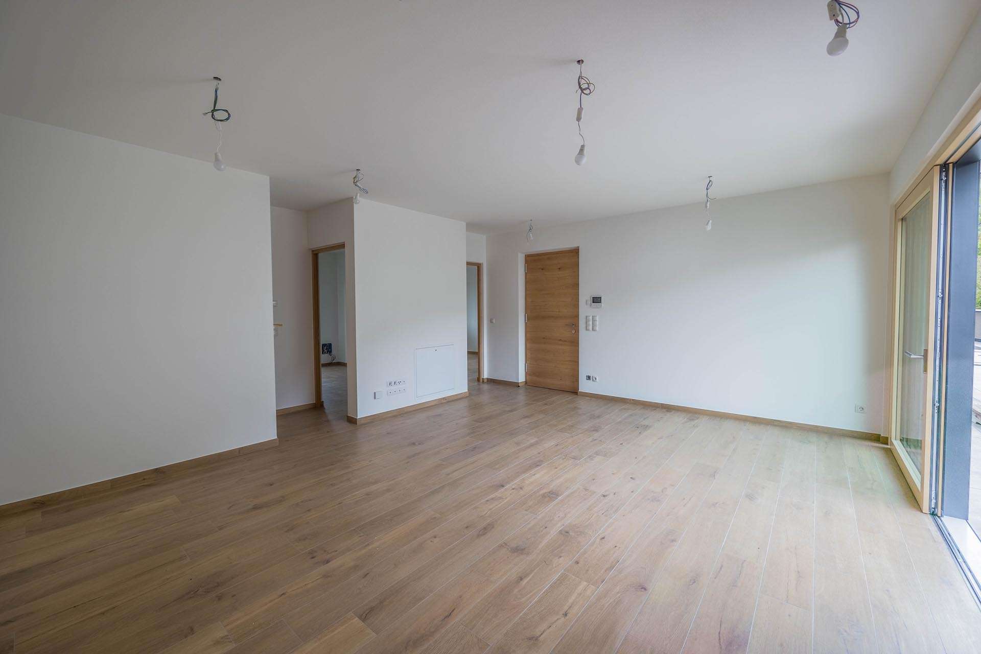 03_3SzrnUd Three Room Apartment – Lana
