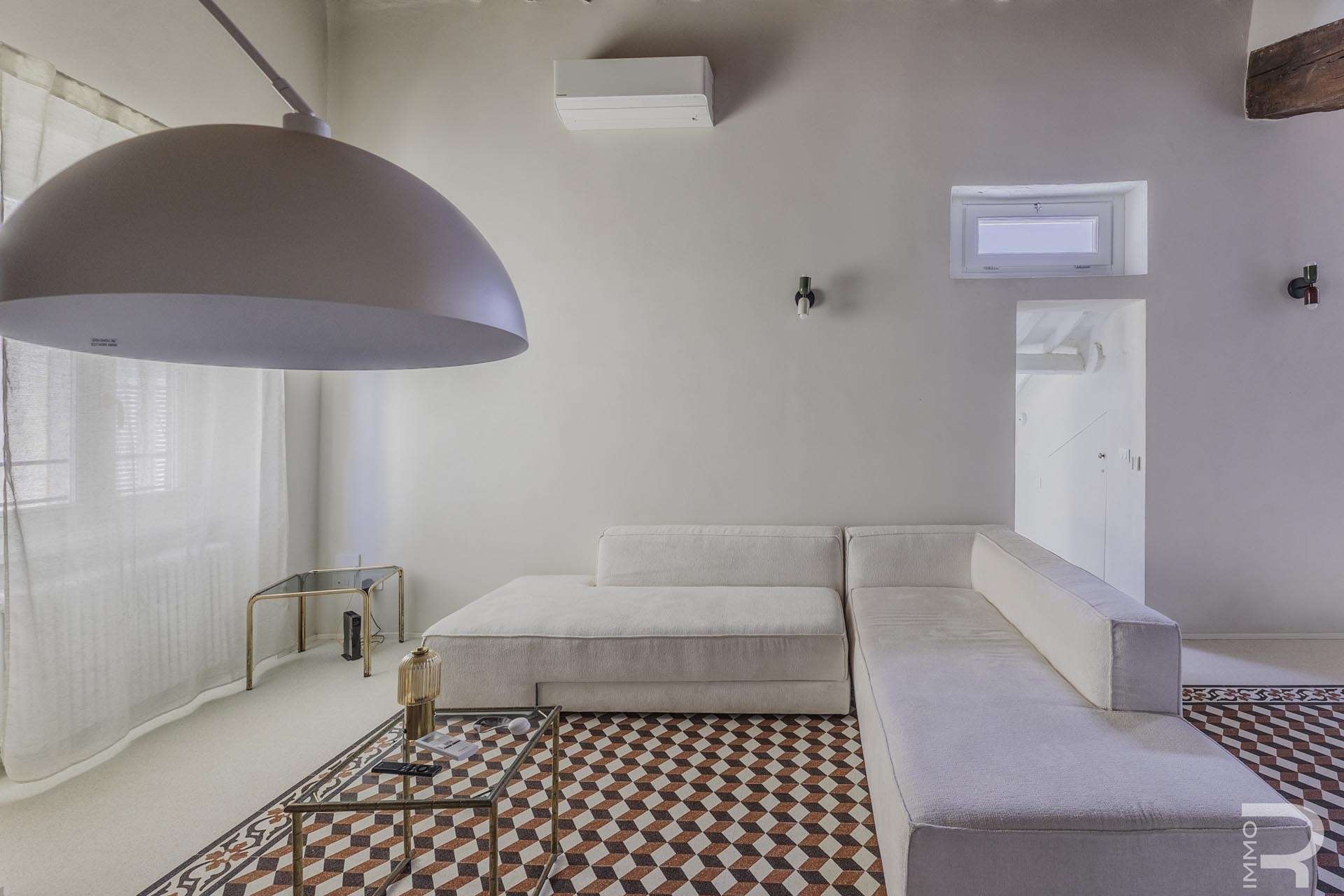 03_SmRPpKv Three Room Apartment – Lucca