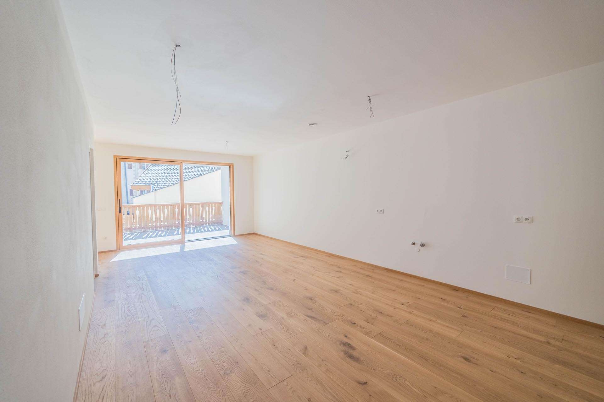 03_mOqxfGG Four Room Apartment – Montagna