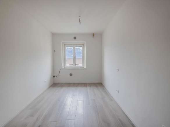 Three Room Apartment – Bolzano-Gries/San Quirino