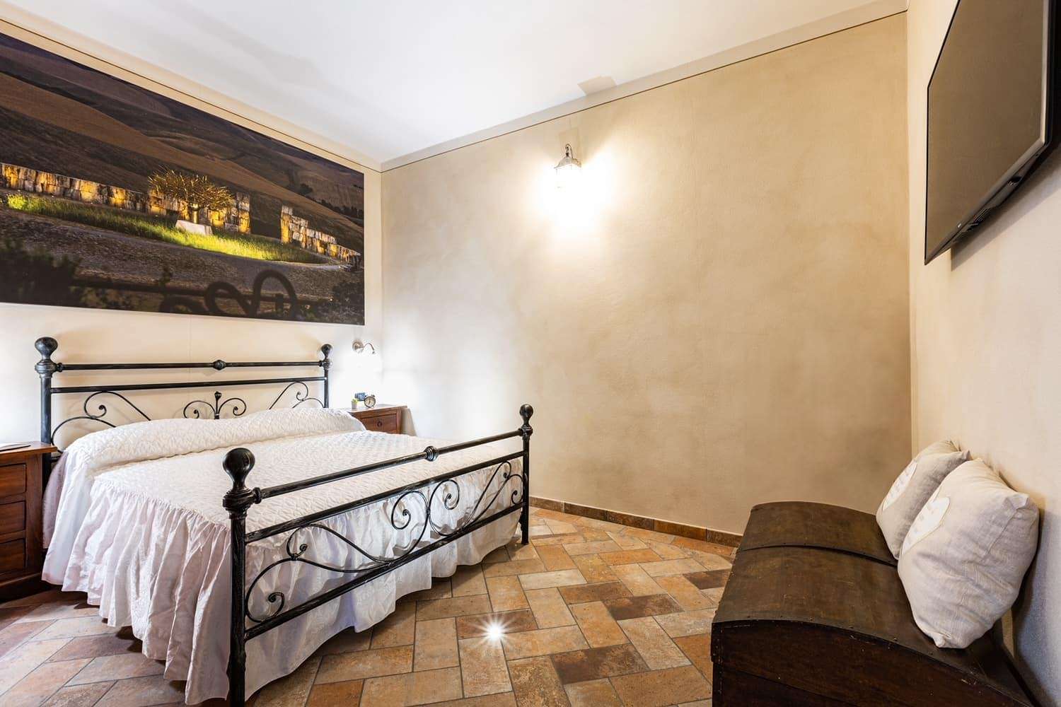 05_EYxvwzY Two Room Apartment – Lajatico