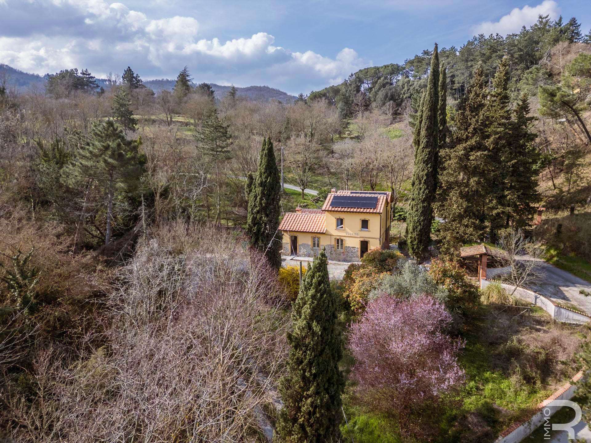 06_50SrGGC Detached House – Arezzo