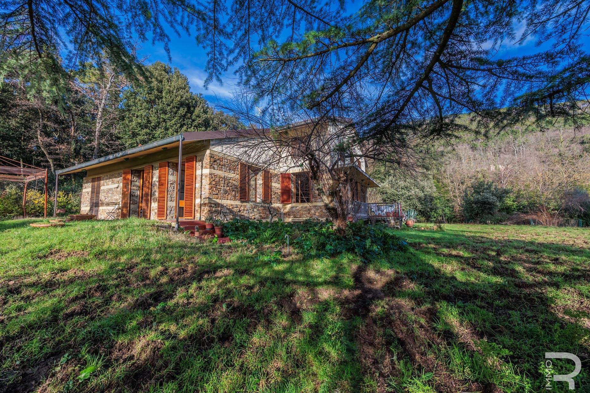 06_TSGPS6J Villa – Montemurlo