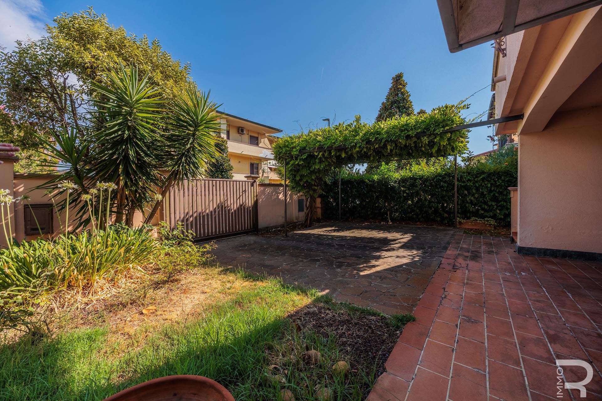 06_argHFFZ Villa – Pontedera