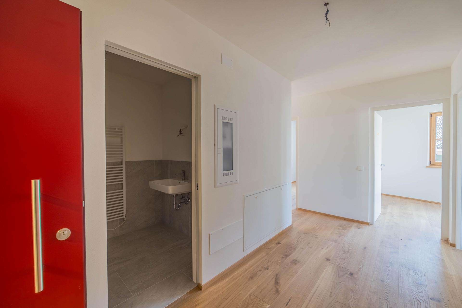 06_uCipy5N Five Room Apartment – Montagna