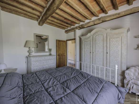 Three Room Apartment – Montieri