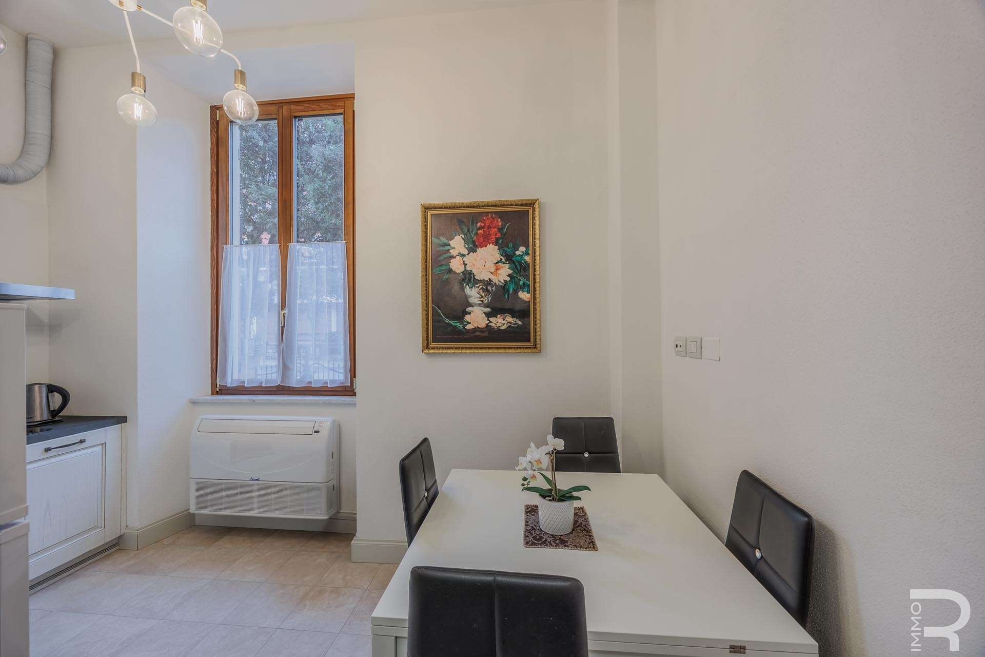08_aqg8tzB Four Room Apartment – Montecatini-Terme