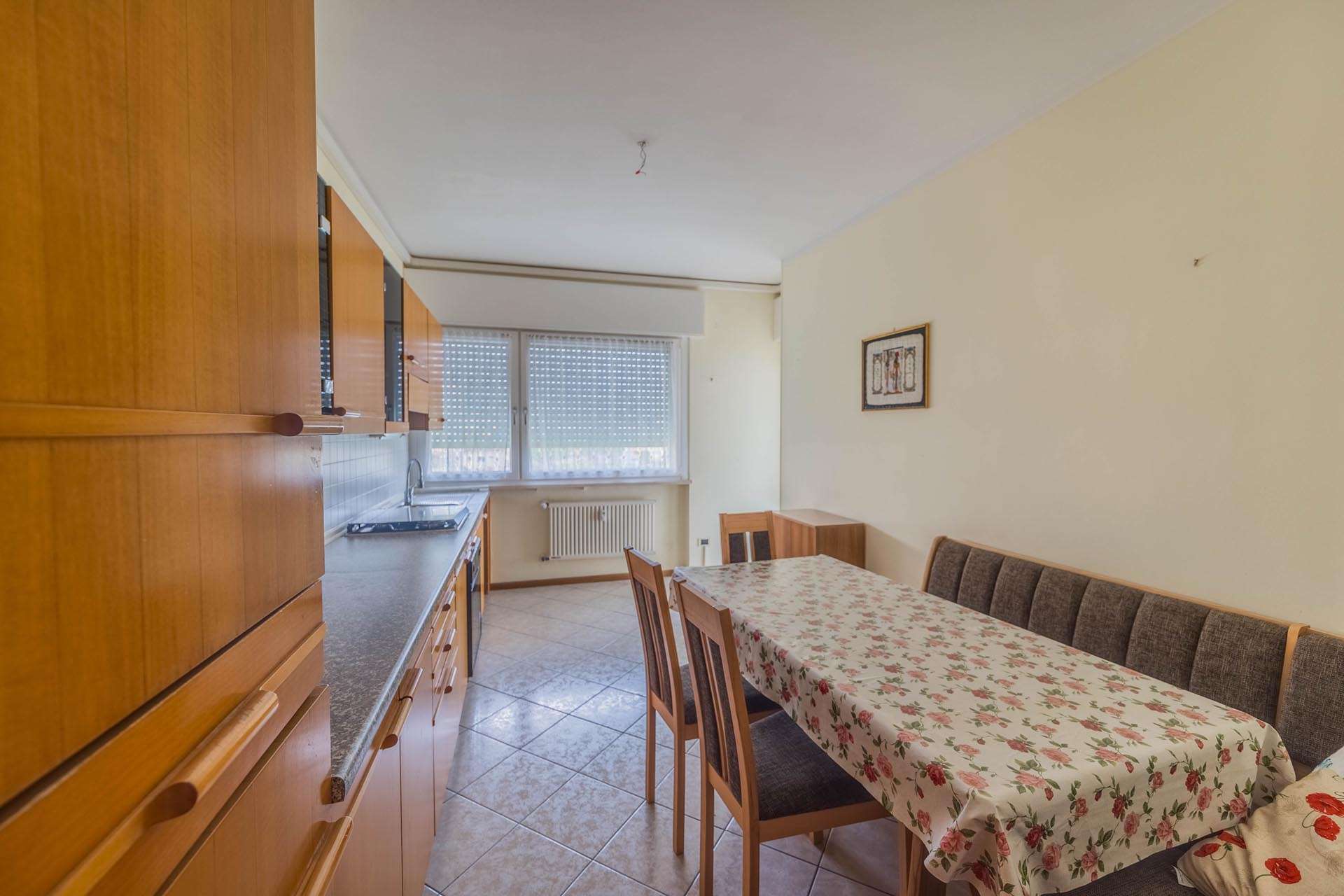 08_z1tZSS1 Four Room Apartment – Bolzano-Europa/Novacella