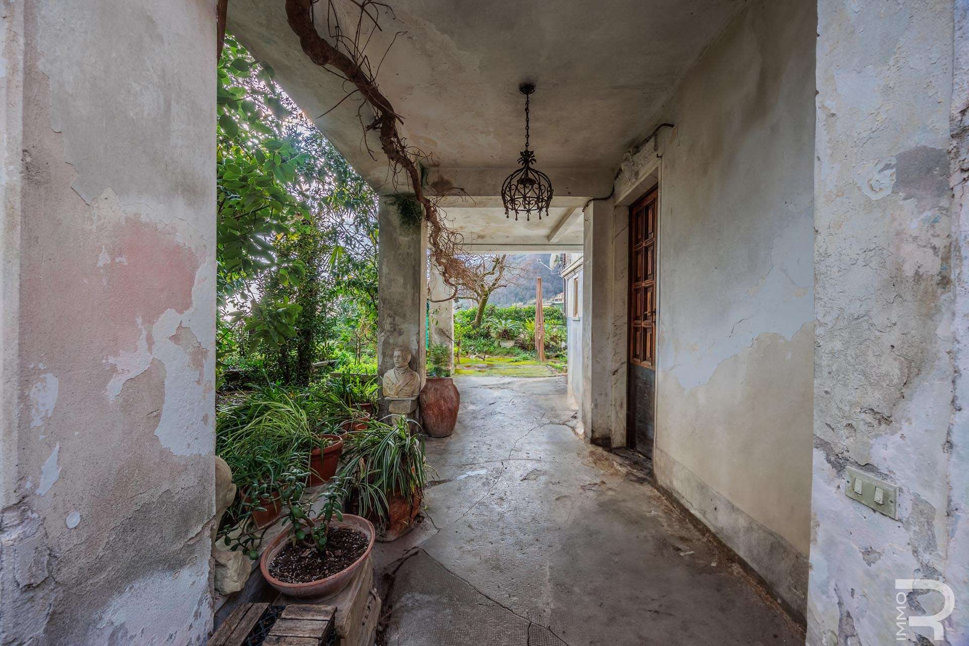 09_A6XSEud Villa – Carrara