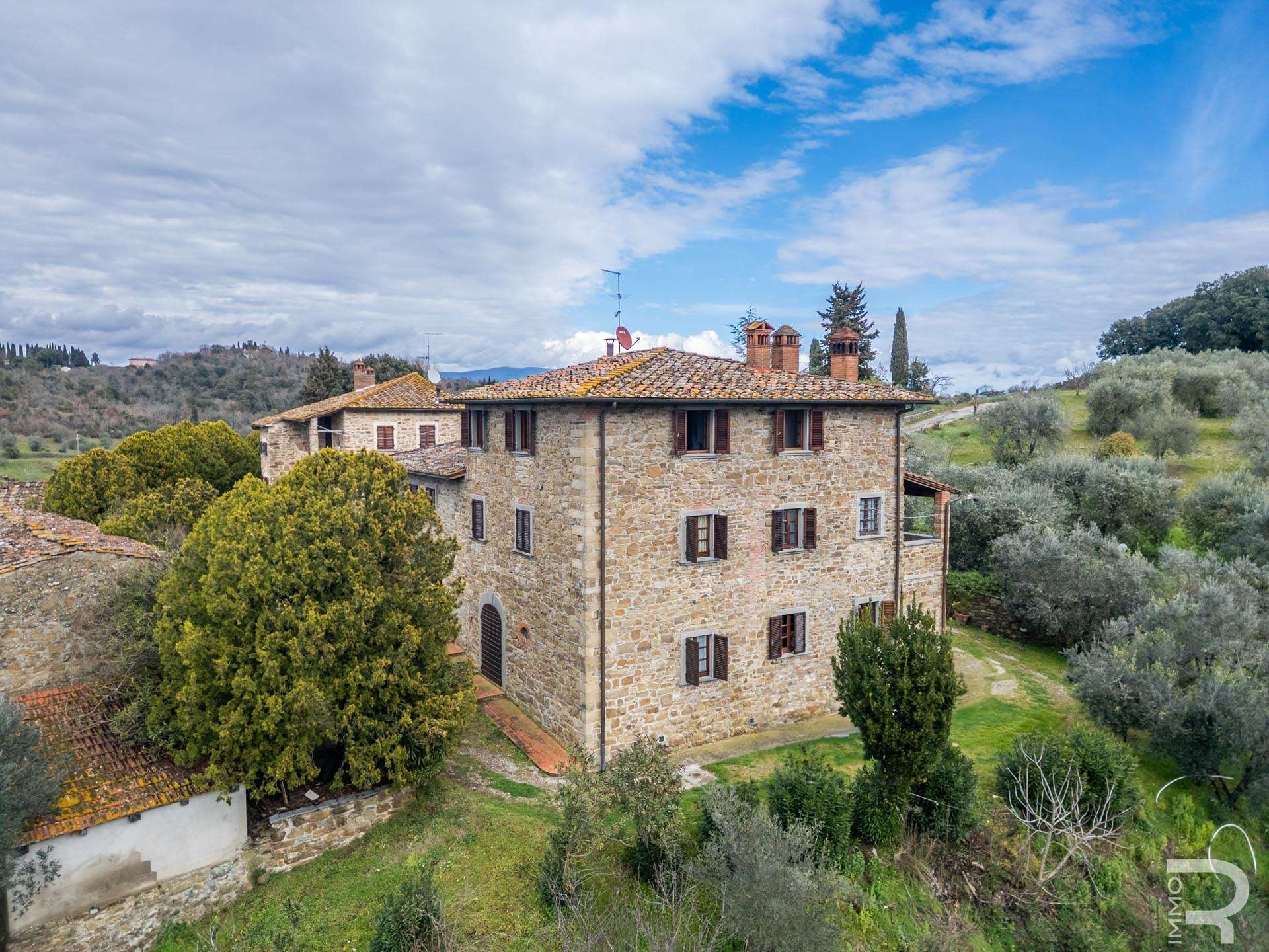 09_cfWi4M8 Farmhouse/Rustico – Arezzo