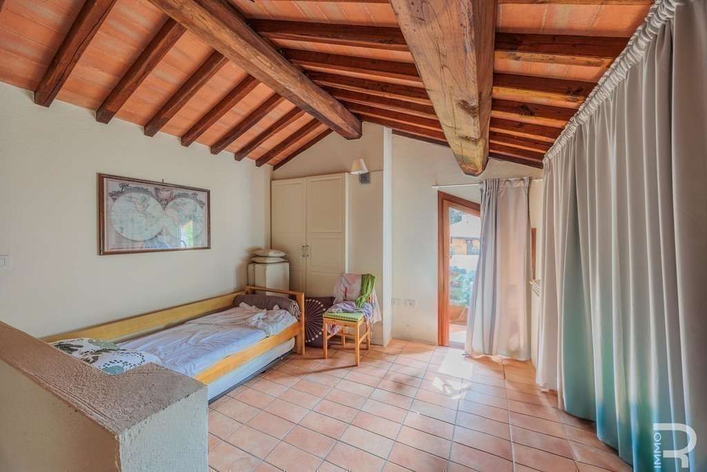End Terrace House – Gambassi Terme