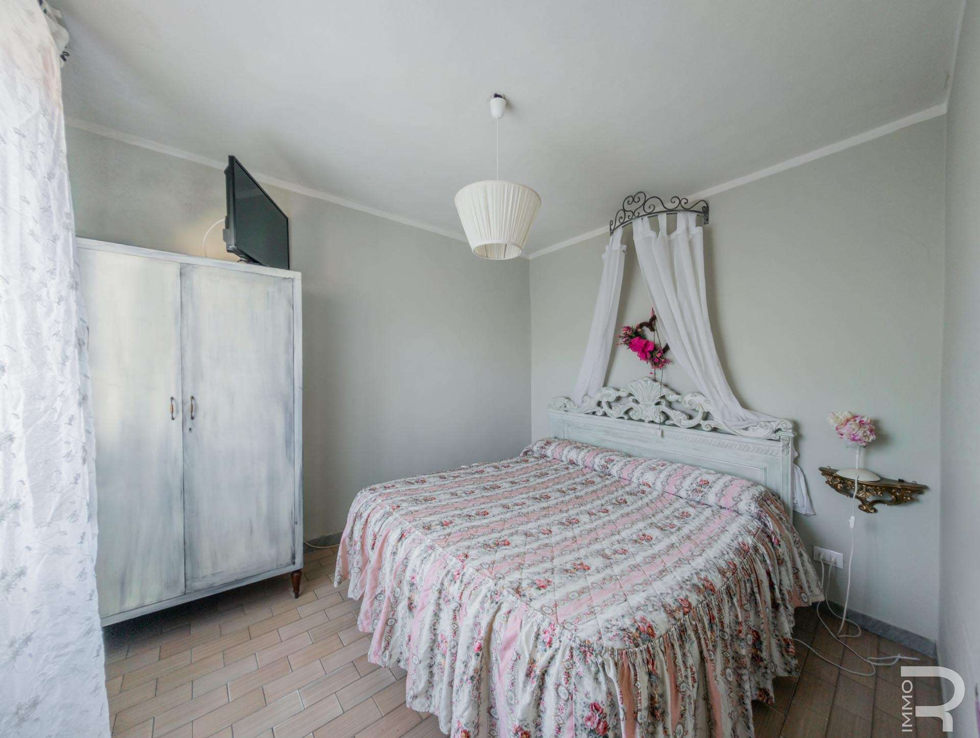 10_0o4ek63 Row house – Camaiore