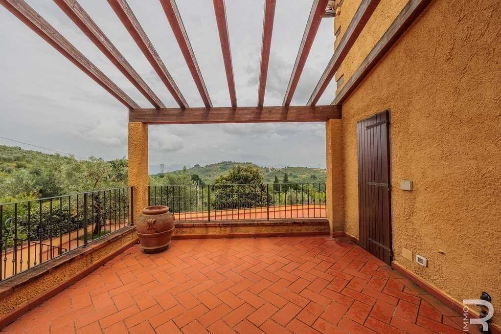 Farmhouse/Rustico – Carmignano