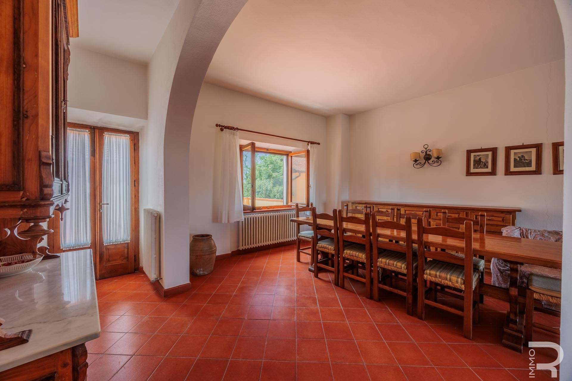 11_3r5cK76 Detached House – Scansano