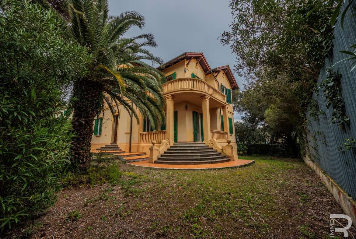Villa – Livorno