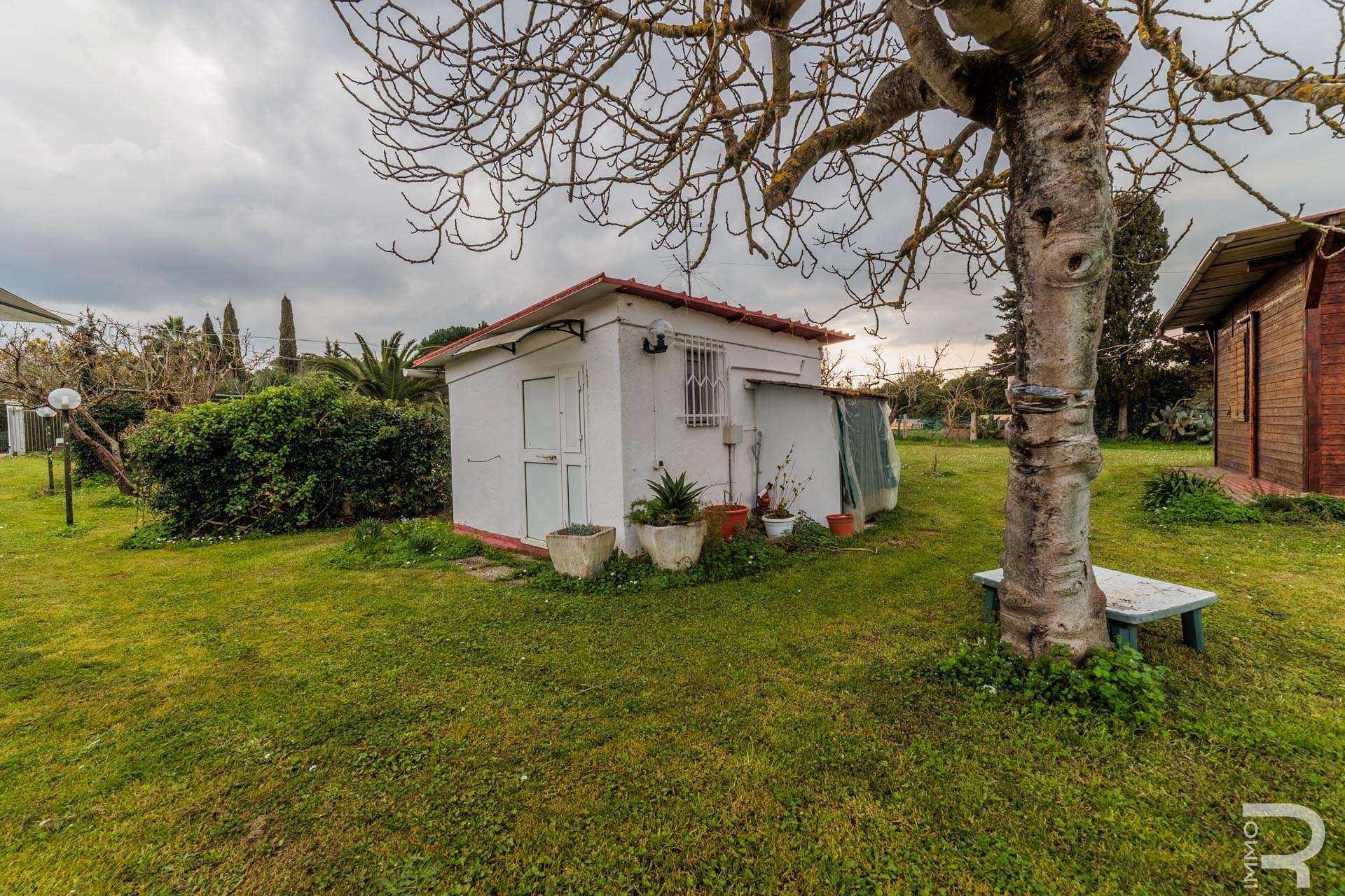 11_z7rrQ3c Villa – Livorno