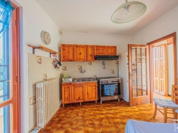 Five Room Apartment – Crespina Lorenzana