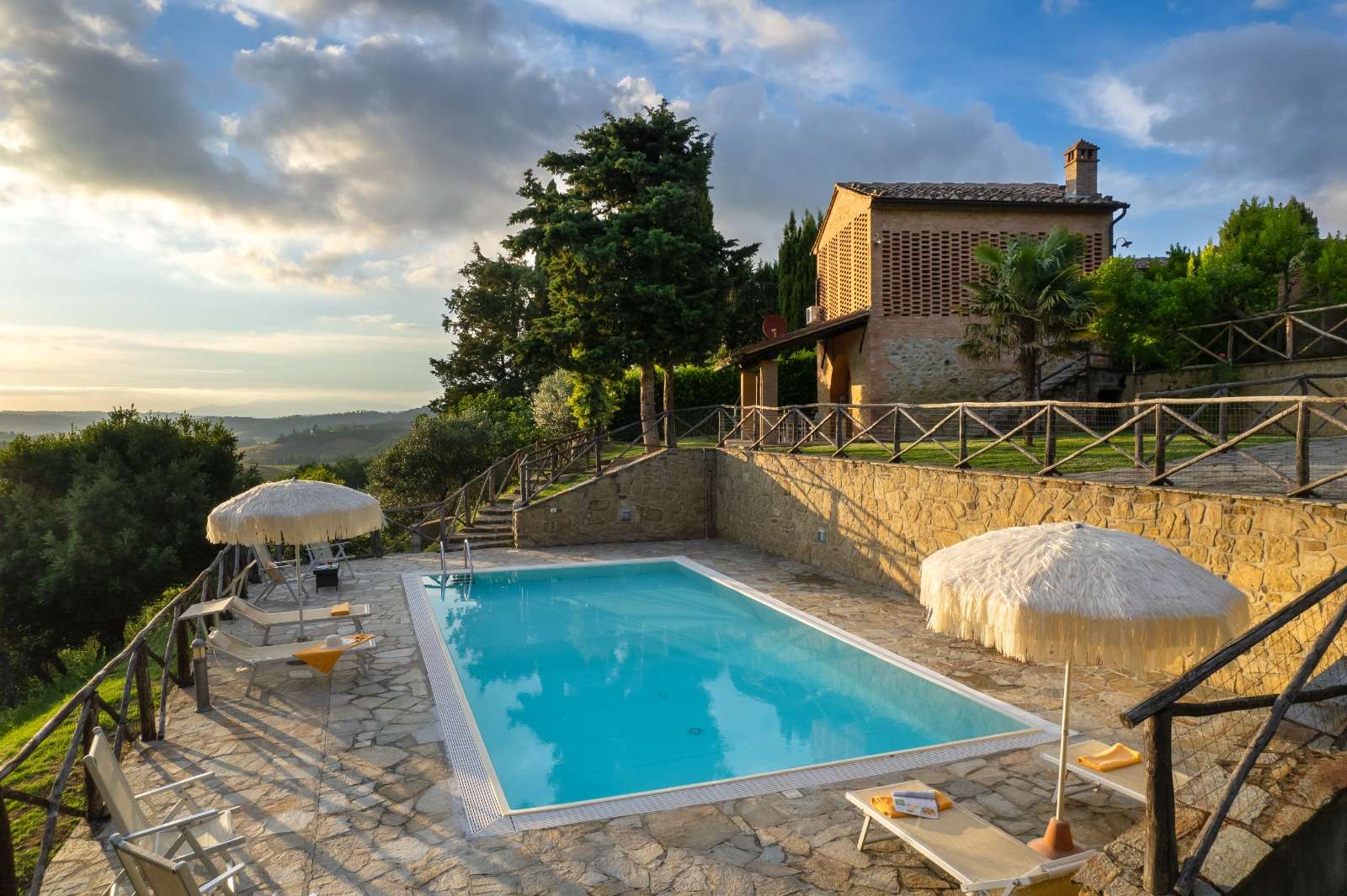 13_Qcr2jIQ Villa – Volterra